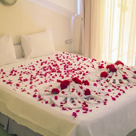 Ozlem 2 Hotel Icmeler