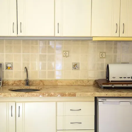 Ozlem 2 * Ичмелер