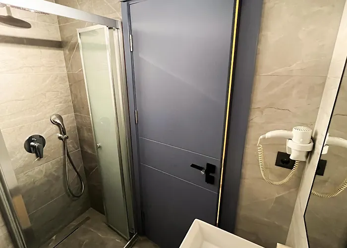 Ozlem 2 Otel İçmeler