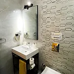 Ozlem 2 Hotel *